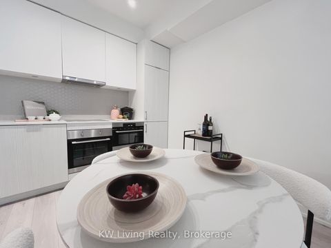 Photo 5 at 417 - 158 Front Street E, Moss Park, Toronto
