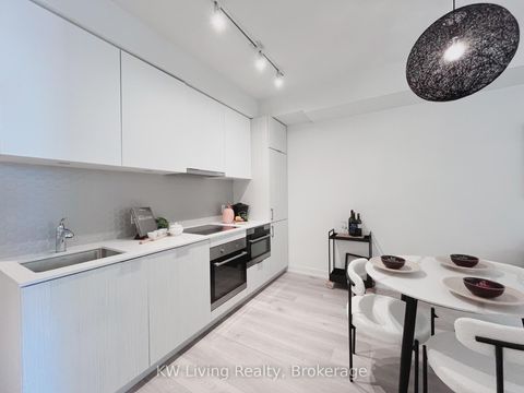 Photo 7 at 417 - 158 Front Street E, Moss Park, Toronto