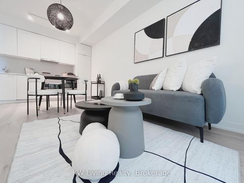 Photo 9 at 417 - 158 Front Street E, Moss Park, Toronto