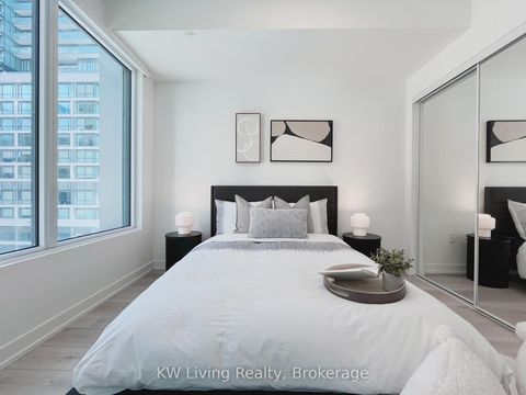 Photo 13 at 417 - 158 Front Street E, Moss Park, Toronto