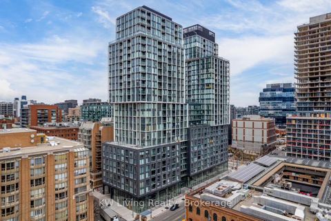 Photo 18 at 417 - 158 Front Street E, Moss Park, Toronto
