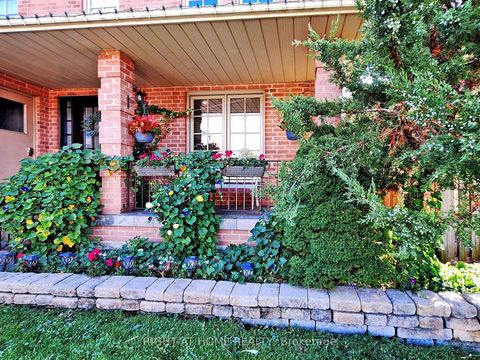 Photo 2 at 828 Leslie Valley Drive, Leslie Valley, Newmarket