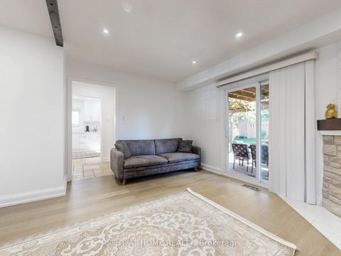 Photo 7 at 828 Leslie Valley Drive, Leslie Valley, Newmarket