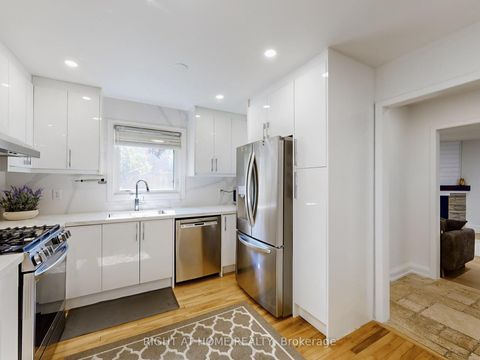 Photo 9 at 828 Leslie Valley Drive, Leslie Valley, Newmarket