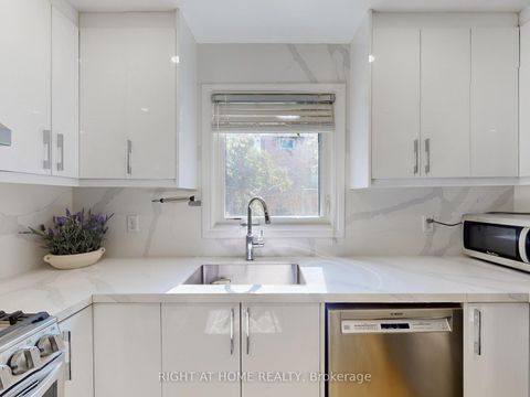 Photo 13 at 828 Leslie Valley Drive, Leslie Valley, Newmarket