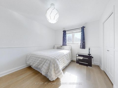 Photo 25 at 828 Leslie Valley Drive, Leslie Valley, Newmarket