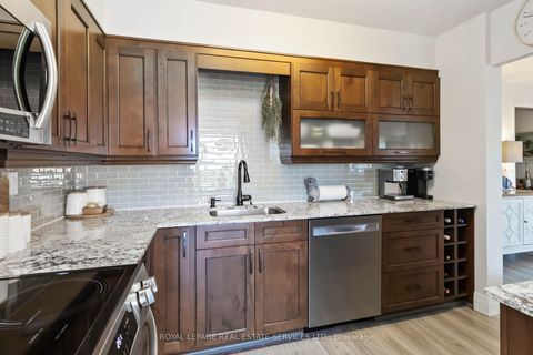Photo 15 at 602 - 1359 White Oaks Boulevard, FA Falgarwood, Oakville