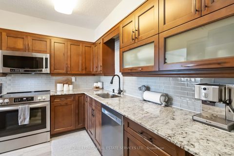 Photo 16 at 602 - 1359 White Oaks Boulevard, FA Falgarwood, Oakville
