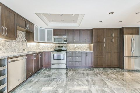 Photo 11 at 306 - 5 Weldrick Road W, North Richvale, Richmond Hill