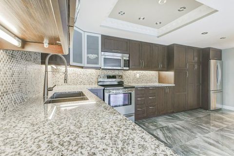 Photo 12 at 306 - 5 Weldrick Road W, North Richvale, Richmond Hill