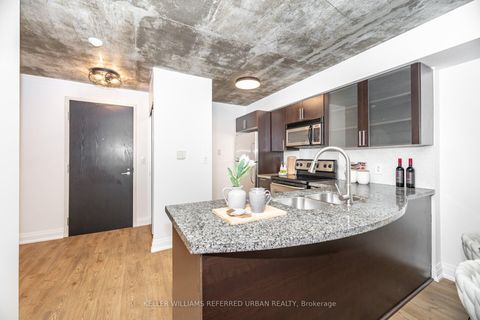 Photo 3 at 414 - 1005 King Street W, Niagara, Toronto
