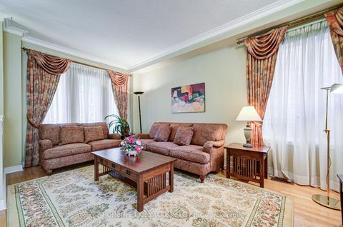 Photo 7 at 189 Silver Linden Drive, Langstaff, Richmond Hill