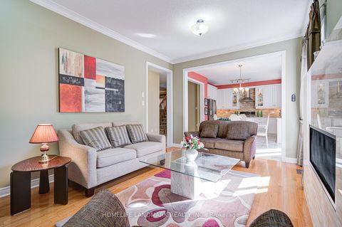 Photo 25 at 189 Silver Linden Drive, Langstaff, Richmond Hill