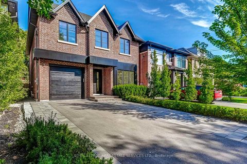 Photo 2 at 8 Shand Avenue, Kingsway South, Toronto