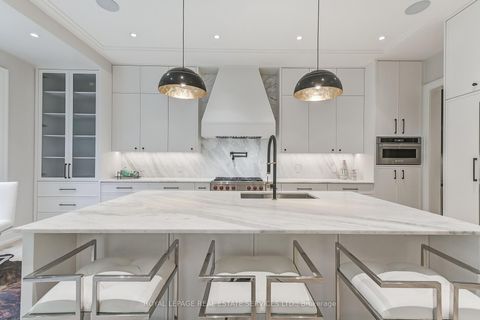 Photo 13 at 8 Shand Avenue, Kingsway South, Toronto