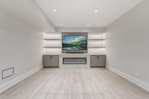 Photo 28 at 8 Shand Avenue, Kingsway South, Toronto