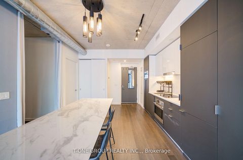 Photo 2 at 314 - 170 Bayview Avenue, Waterfront Communities C8, Toronto