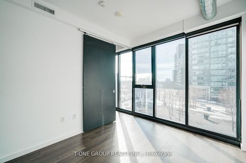 Photo 13 at 314 - 170 Bayview Avenue, Waterfront Communities C8, Toronto