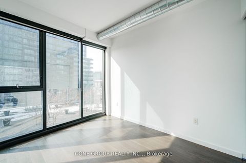 Photo 14 at 314 - 170 Bayview Avenue, Waterfront Communities C8, Toronto