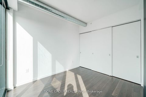 Photo 15 at 314 - 170 Bayview Avenue, Waterfront Communities C8, Toronto