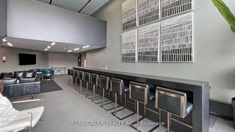 Photo 18 at 314 - 170 Bayview Avenue, Waterfront Communities C8, Toronto