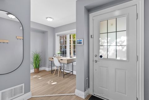Photo 5 at 52 - 71 Birdstone Crescent, Junction Area, Toronto