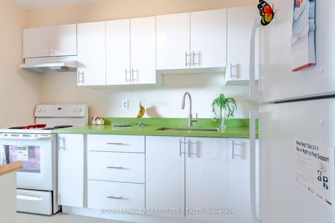 Photo 8 at 2807 - 5 Massey Square, Crescent Town, Toronto