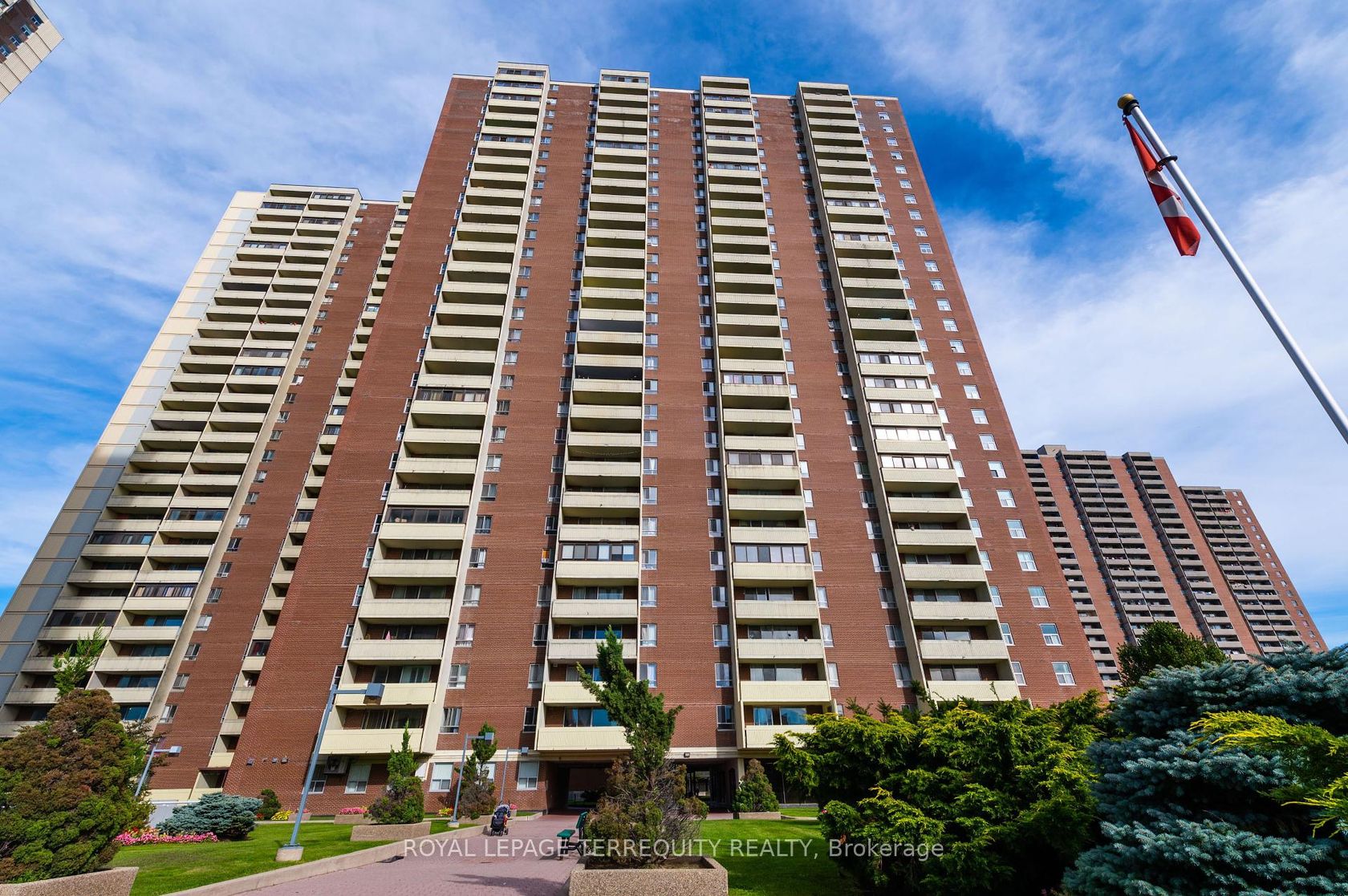2807 - 5 Massey Square, Crescent Town, Toronto 