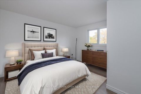 Photo 11 at 1063 WOOD Street, Rural Innisfil, Innisfil