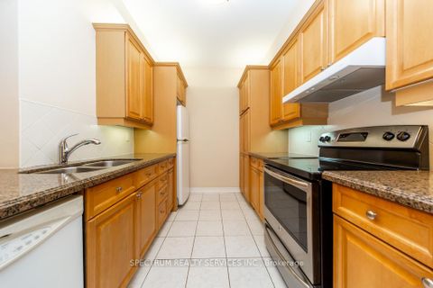 Photo 17 at 6 - 9519 Keele Street, Concord, Vaughan