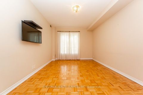 Photo 32 at 6 - 9519 Keele Street, Concord, Vaughan