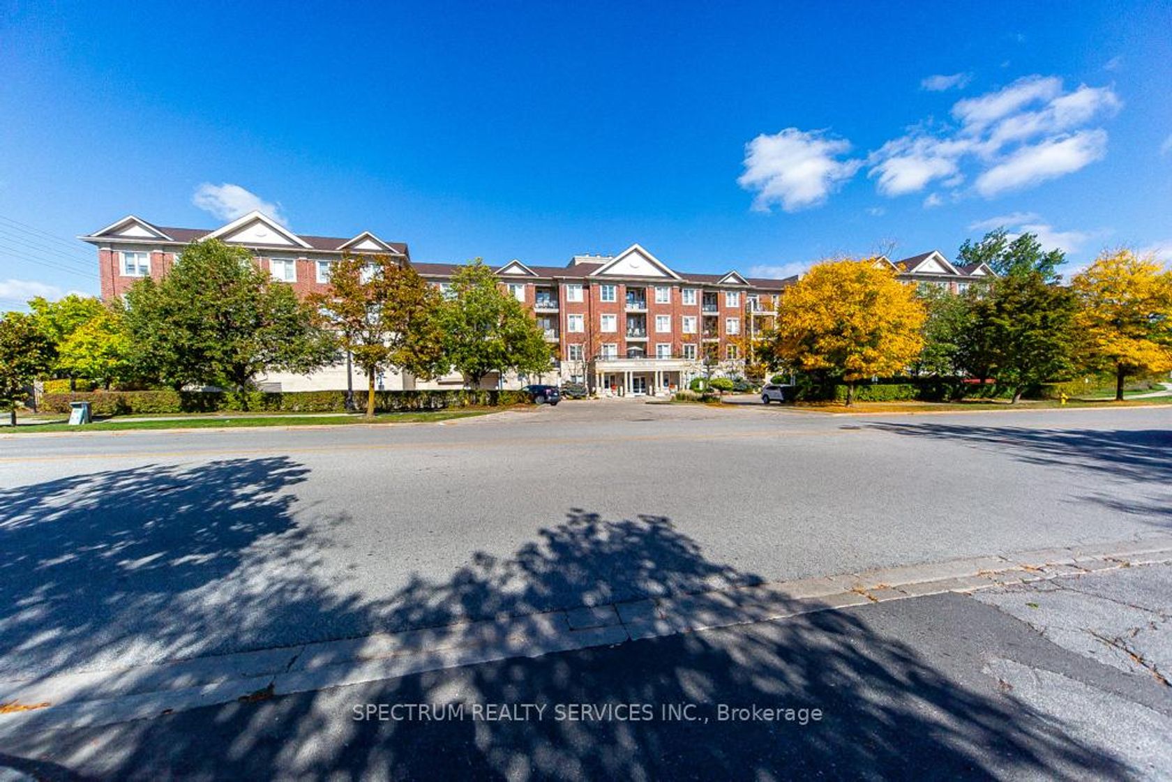 6 - 9519 Keele Street, Concord, Vaughan by Loree Meneguzzi Real Estate 6 - 9519 Keele Street, Concord, Vaughan