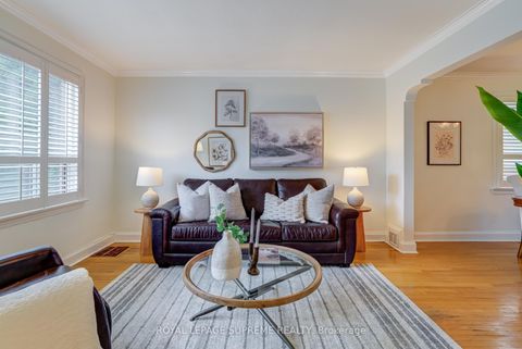 Photo 3 at 339 Hopewell Avenue, Belgravia, Toronto