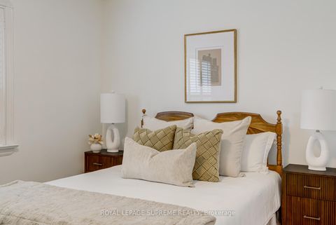 Photo 17 at 339 Hopewell Avenue, Belgravia, Toronto