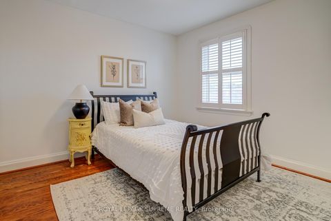 Photo 23 at 339 Hopewell Avenue, Belgravia, Toronto