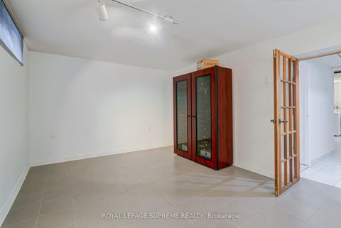 Photo 29 at 339 Hopewell Avenue, Belgravia, Toronto