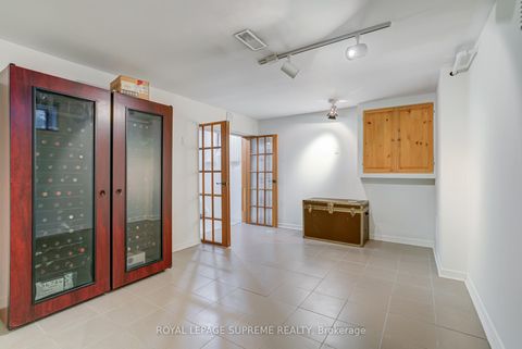 Photo 30 at 339 Hopewell Avenue, Belgravia, Toronto