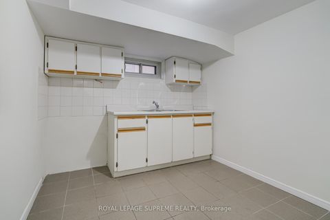 Photo 31 at 339 Hopewell Avenue, Belgravia, Toronto
