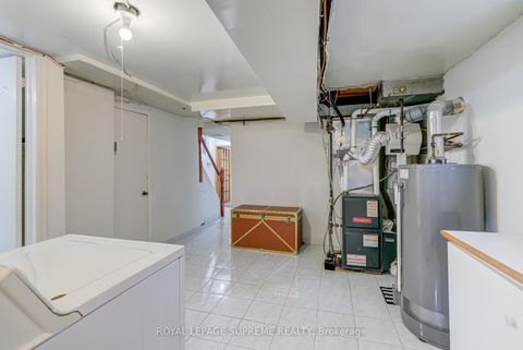 Photo 34 at 339 Hopewell Avenue, Belgravia, Toronto