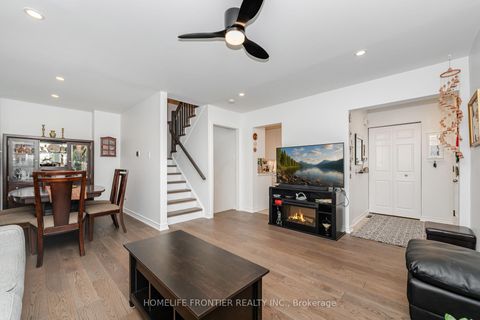 Photo 10 at 1 Denava Gate, North Richvale, Richmond Hill