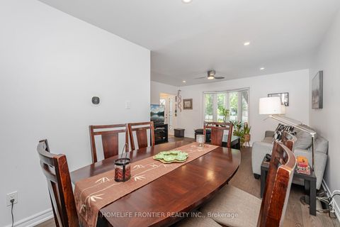Photo 12 at 1 Denava Gate, North Richvale, Richmond Hill