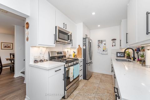 Photo 16 at 1 Denava Gate, North Richvale, Richmond Hill