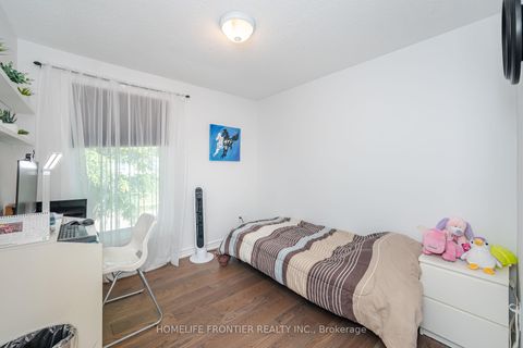 Photo 26 at 1 Denava Gate, North Richvale, Richmond Hill