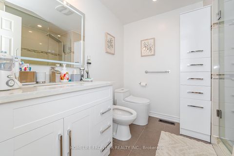Photo 28 at 1 Denava Gate, North Richvale, Richmond Hill