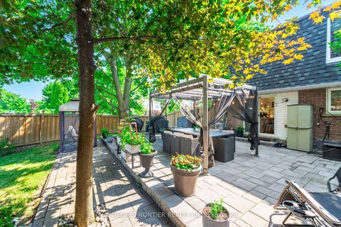 Photo 42 at 1 Denava Gate, North Richvale, Richmond Hill