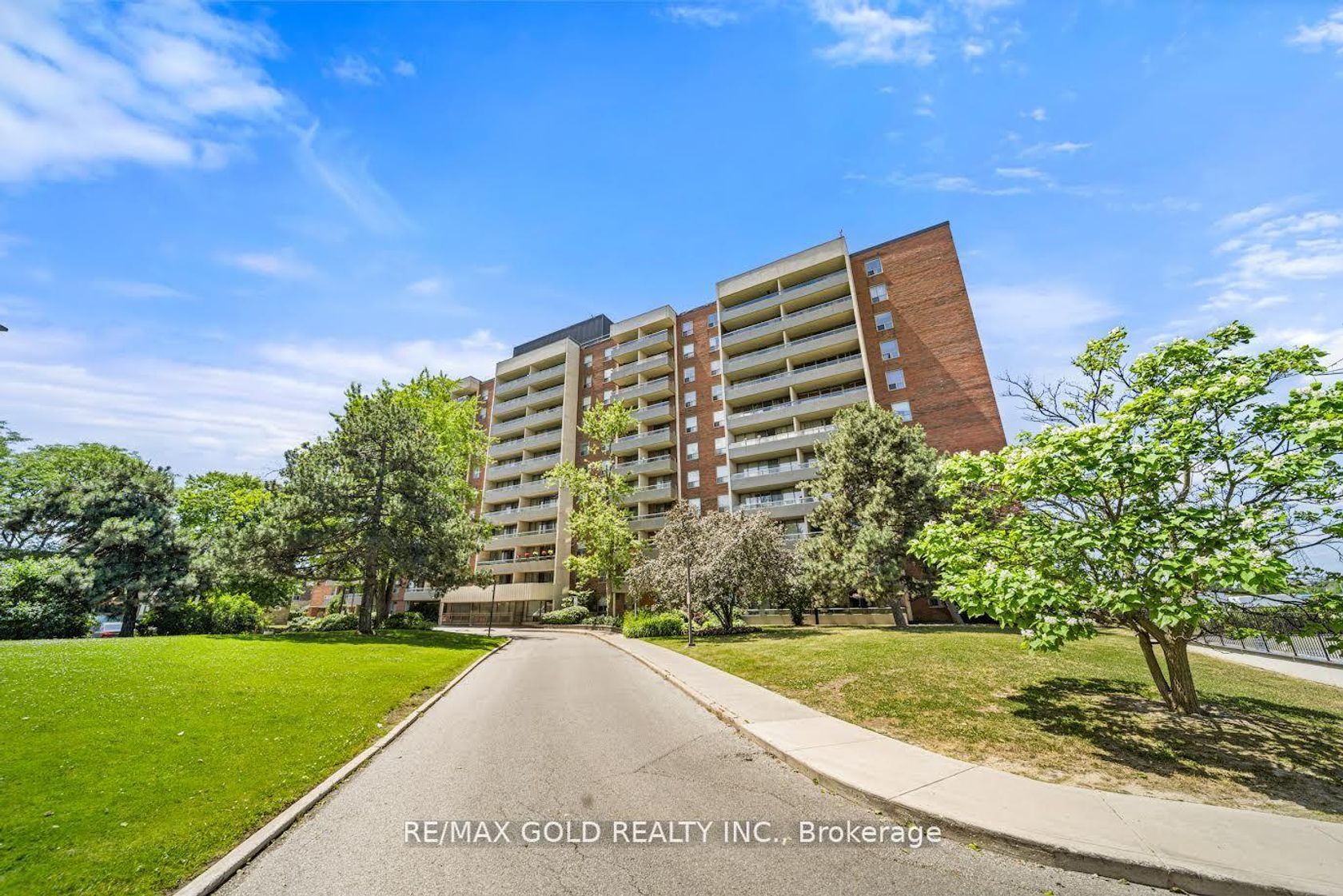 206 - 9 Four Winds Drive, York University Heights, Toronto 