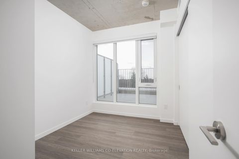 Photo 4 at 428 - 689 The Queensway Street, Queensway, Toronto