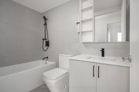 Photo 8 at 428 - 689 The Queensway Street, Queensway, Toronto