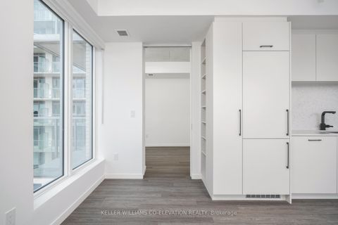 Photo 17 at 428 - 689 The Queensway Street, Queensway, Toronto