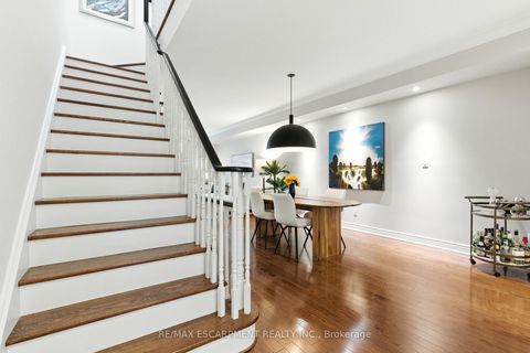 Photo 4 at 3 - 117 Nelson Street, BR Bronte, Oakville